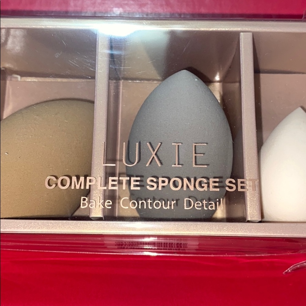 Luxie complete contour kit sponge set